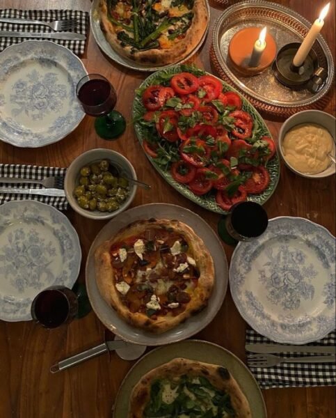 Hosting 101: Secrets to Throwing a Perfect Housewarming Party 1 party food